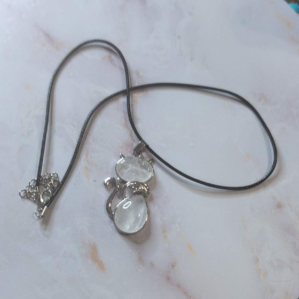 Silver Toned Cat Pendant Necklace